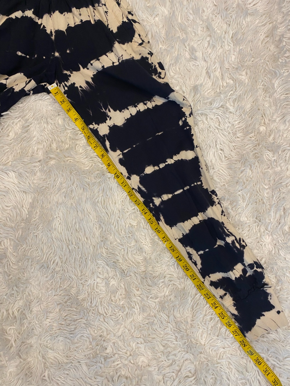 Young Fabulous & Broke YFB Blue & Cream Tie Dye Joggers NWOT Medium - Picture 7 of 9